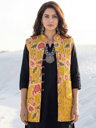 Shishir Heena Quilted Reversible Sleeveless Jacket