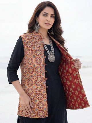 Shishir Naina Quilted Reversible Sleeveless Jacket