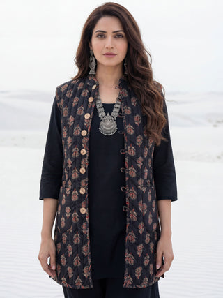 Shishir Minal Ajrakh Quilted Reversible Sleeveless Jacket