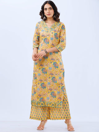 Aina Sonia Kurta