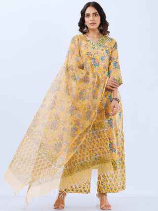 Aina Sonia Set Of Kurta Pants Kota Dupatta