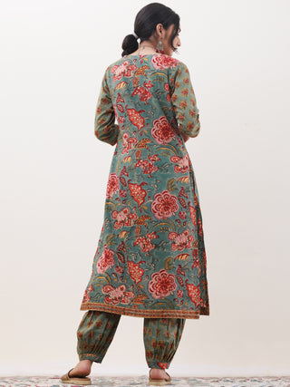 Gazal Farhat Set Of Kurta Salwar Pants Dupatta