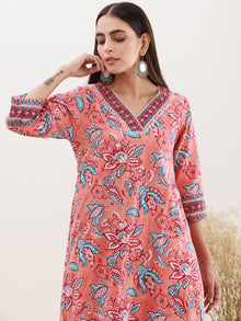 Rozana Aaina Set Of Kurta Palazzo Dupatta
