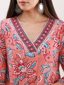 Rozana Aaina Set Of Kurta Palazzo Dupatta