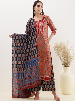 Ajrakh Dia Set Of Kurta Pants Dupatta
