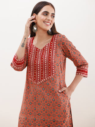 Ajrakh Dia Set Of Kurta Pants Dupatta