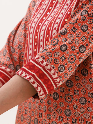Ajrakh Dia Set Of Kurta Pants Dupatta