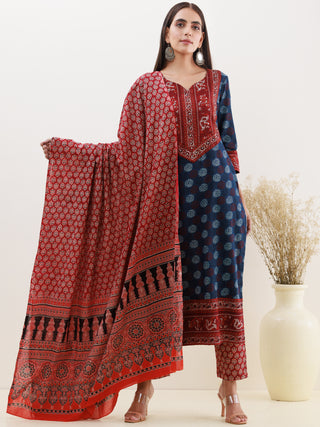 Ajrakh Nutan Set Of Kurta Pants Dupatta