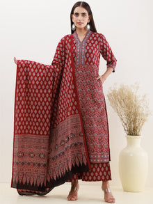 Ajrakh Manal Set Of Kurta Pants Dupatta