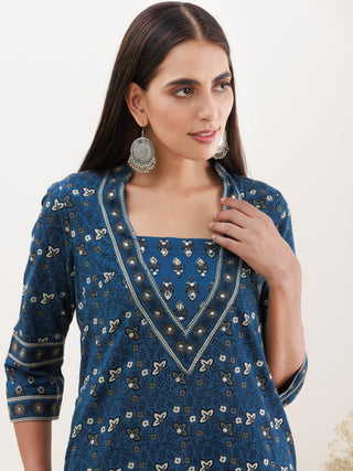 Ajrakh Parizaad Set Of Kurta Pants Dupatta