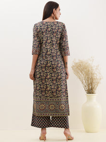 Ajrakh Falak Kurta