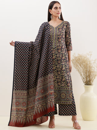 Ajrakh Falak Set Of Kurta Pants Dupatta