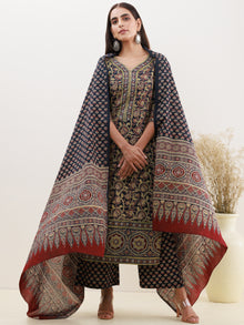 Ajrakh Falak Set Of Kurta Pants Dupatta