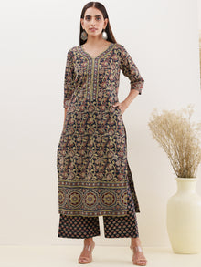 Ajrakh Falak Kurta