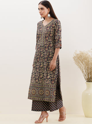 Ajrakh Falak Kurta