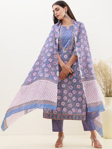 Rozana Gauri Set Of Kurta Pants Dupatta