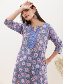 Rozana Gauri Set Of Kurta Pants Dupatta