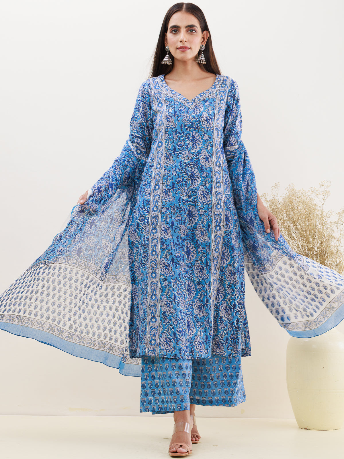 Rozana Anaysa Set Of Kurta Palazzo Dupatta