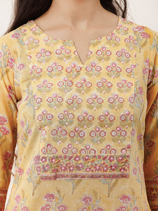 Rozana Rukshar Set Of Kurta Pants Kota Doria Dupatta