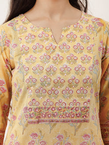 Rozana Rukshar Set Of Kurta Pants Kota Doria Dupatta