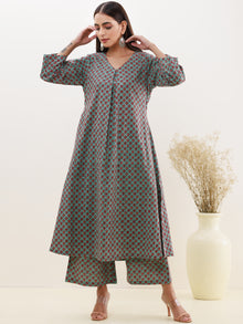 Sukoon Anmol Kurta Set