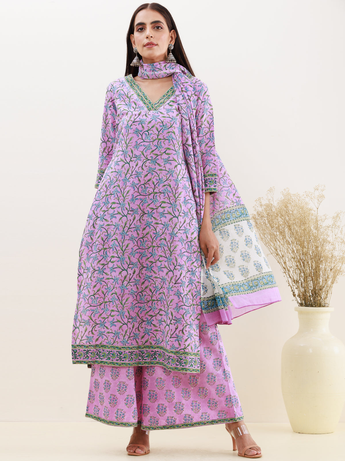 Rozana Asma Set Of Kurta Palazzo Dupatta