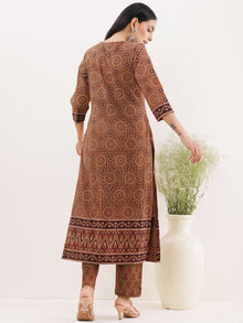 Ajrakh Samah Set Of Kurta With Pockets Pants Dupatta