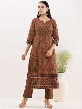Ajrakh Samah Set Of Kurta With Pockets Pants Dupatta