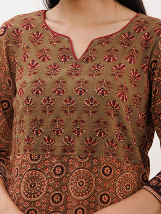 Ajrakh Samah Set Of Kurta With Pockets Pants Dupatta