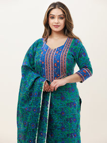 Gazal Nayra Set Of Kurta Pants Dupatta