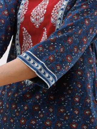 Ajrakh Damini Set Of Kurta With Pockets Pants Dupatta