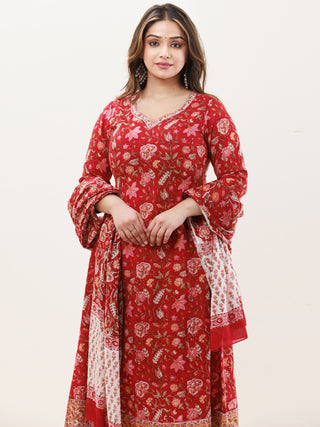 Gazal Roopa Set Of A Line Kurta Pants Dupatta