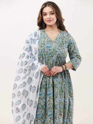 Gazal Anaya Set Of Anarkali Pants Dupatta