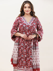 Gazal Reet Set Of Kurta Pants Dupatta