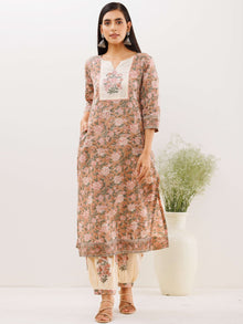 Rozana Naina Set Of Kurta Salwar Pants Dupatta