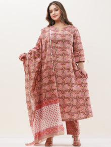 Gazal Rasiya Set Of A Line Kurta Pants Dupatta