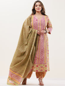 Gazal Rekha Set Of Kurta Pants Dupatta