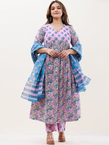 Gazal Anaysa Set Of Anarkali Pants Dupatta