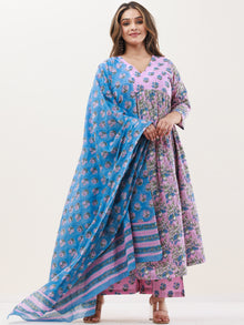 Gazal Anaysa Set Of Anarkali Pants Dupatta