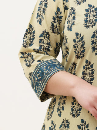 Gazal Madhuri Set Of Kurta Pants Dupatta