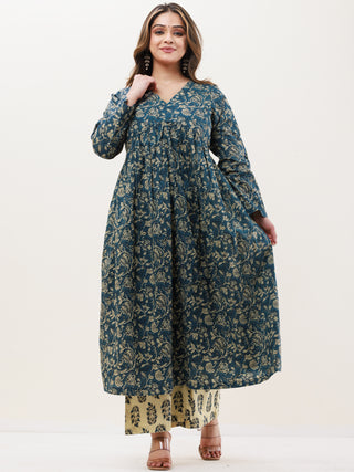 Gazal Tabu Set Of Anarkali Pants Dupatta