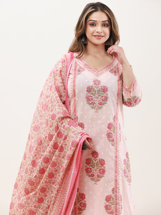 Gazal Diya Set Of Kurta Pants Dupatta