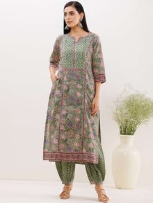 Rozana Aisha Kurta