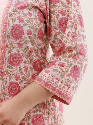 Gazal Fana Set Of Kurta Pants Dupatta