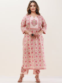 Gazal Fana Straight Kurta