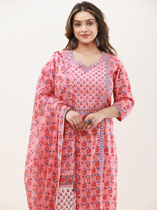 Gazal Riya Set Of Kurta Pants Dupatta