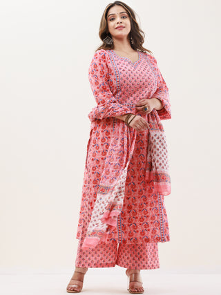 Gazal Riya Set Of Kurta Pants Dupatta