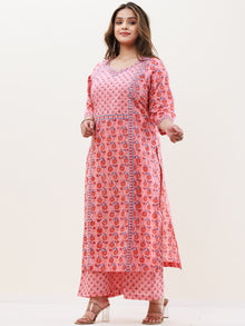 Gazal Riya Set Of Kurta Pants Dupatta