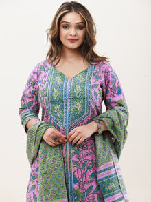 Gazal Maina Set Of Kurta Pants Dupatta