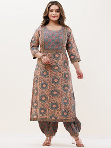 Gazal Reshama Set Of Kurta Pants Dupatta